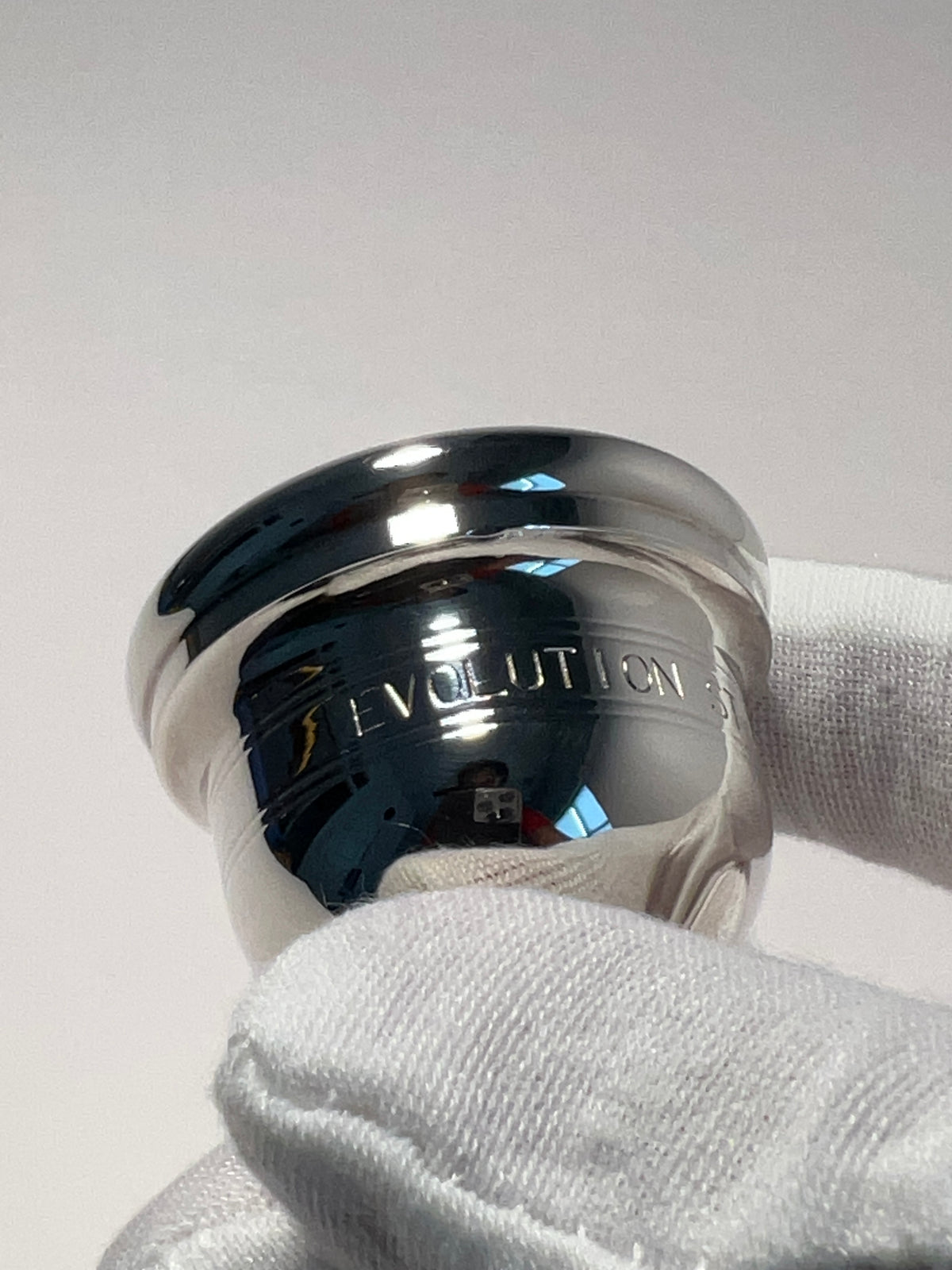 Robert Tucci Evolution Tuba Mouthpiece ST-3 - Silver Plated Tester Model